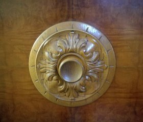 buecherschrank-mit-loewenfuessen-ca-1910.13