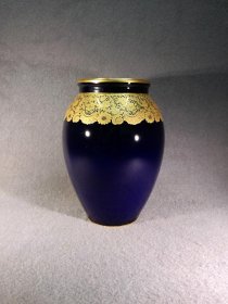 hutschenreuther-vase-kobaltblau-mit-goldzier-h-21-cm