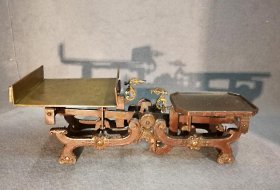 kuechenwaage-gusseisen-und-messing-ca-1880-gruenderzeit