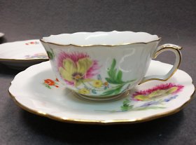 meissen-6x-teegedecke-je-3teilig-reiche-blumenmalerei-gold.2