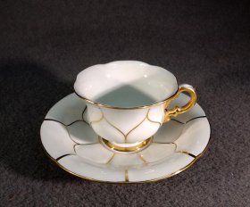 meissen-mokkatasse-weis-und-gold.1