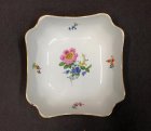 meissen-schale-ozier-relief-reiche-blumenmalerei-gold.8