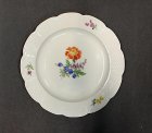 meissen-teller-ozier-relief-blumenmalerei-u-gold-d-22-2-cm.2