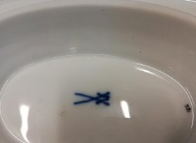 meissen-weinlaub-sauciere-mit-henkeln.10