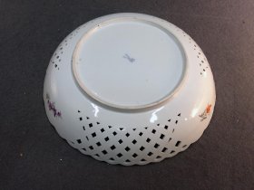 res-meissen-grosse-schale-mit-flechtrand-d-28-cm-blumenmalerei-und-gold.7