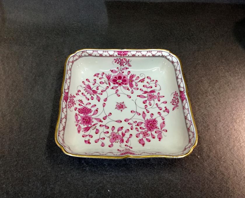 schale-indisch-purpur-m-gold-teichert-meissen-4eck-schale