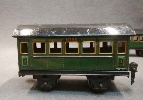 2x-maerklin-personenwagen-17190-2-u-3-klasse-spur-0.8