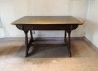 grosser-tisch-um-1900-selten-und-schoen.1