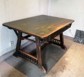 grosser-tisch-um-1900-selten-und-schoen