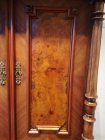 gruenderzeit-vertiko-mit-saeulen-kleiner-schrank-um-1880-nussbaum.9