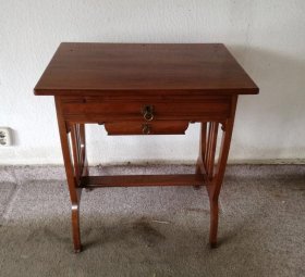 jugendstil-kleiner-tisch-naehtisch-beistelltisch.2