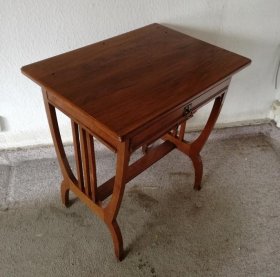 jugendstil-kleiner-tisch-naehtisch-beistelltisch.3