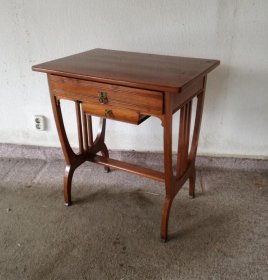 jugendstil-kleiner-tisch-naehtisch-beistelltisch.5
