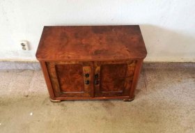 kleines-schraenkchen-ca-1840-h-50-cm.3
