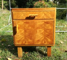 zwei-schraenke-nachtschraenke-um-1925-art-deco-auch-einzeln.2