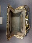 art-deco-handtasche-schwarz-beige-und-gold-gepraegt.5