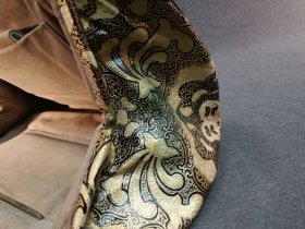 art-deco-handtasche-schwarz-beige-und-gold-gepraegt.9