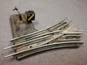 maerklin-y-weiche-3-gleis-spur-0-bez-08-kwr.1
