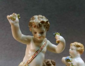 meissen-figurengruppe-um-1860-80-3-putto-mit-blumen-1-wahl.10