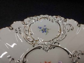 meissen-prunkschale-blumenmalerei-und-gold-goldrelief.5