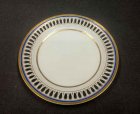 meissen-um-1820-40-teller-mit-durchbruchrand-blau-gold-1-wahl