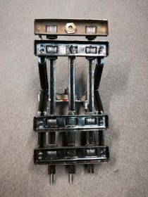zeuke-prellbock-gleis-spur-0-3-gleis-mit-leuchte.11