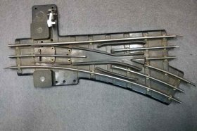 zeuke-weiche-3-gleis-spur-0-rechte-weiche-20-v.1