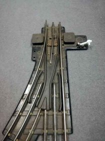 zeuke-weiche-3-gleis-spur-0-rechte-weiche-20-v.3