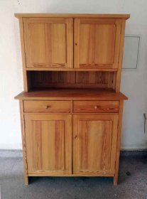 schrank-mit-aufsatz-buffet-weichholz-um-1910
