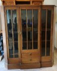 schrank-vitrine-um-1910.2