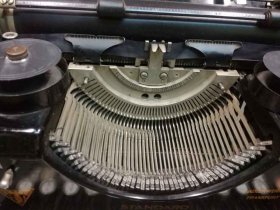 schreibmaschine-adler-modell-31-adler-standard.4