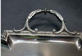 tablett-800-er-silber-2000g-verziert-mit-handhaben-roesner-dresden.5