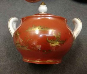 teeservice-saechsische-porzellanmanufaktur-dresden-chinoiserie-gold-auf-rotbraun.3