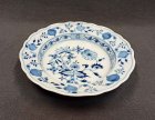 meissen-zwiebelmuster-tiefer-teller-d-24-cm.1