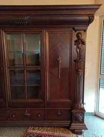 repraesentativer-buecherschrank-mit-figuren-um-1910-eiche.3