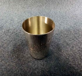 schnapsbecher-harley-club-dresden-fuchsjagd-1930-silber-835.4