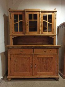 kuechenbuffet-um-1910-massivholz.2