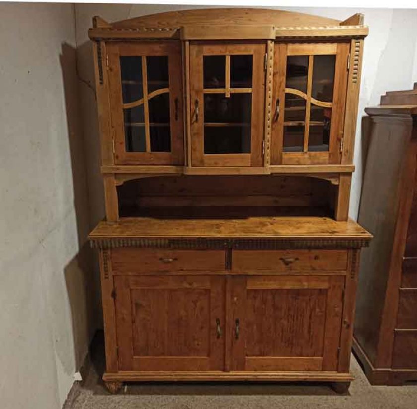 kuechenbuffet-um-1910-massivholz