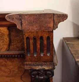 sekretaer-mit-saeulen-nussbaum-um-1870.8