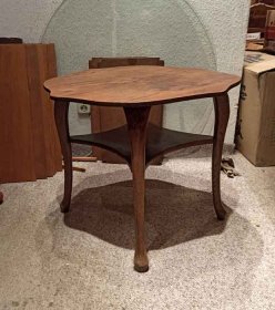 tisch-kleiner-sofatisch-um-1910-h-53-cm-d-60-cm.3