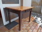tisch-um-1910-mit-schubkasten.3