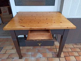 tisch-um-1910-mit-schubkasten.4