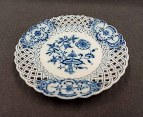 zwiebelmuster-flechtrandteller-teichert-d-21-cm.1