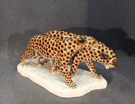 leopardenpaar-etha-richter-fuer-schwarzburger-werkstaetten.1