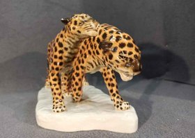 leopardenpaar-etha-richter-fuer-schwarzburger-werkstaetten.4