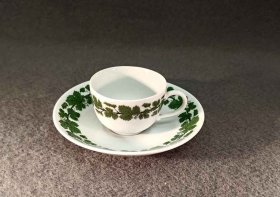 meissen-sehr-kleine-tasse-mokkatasse-weinlaub-h-4-cm.2