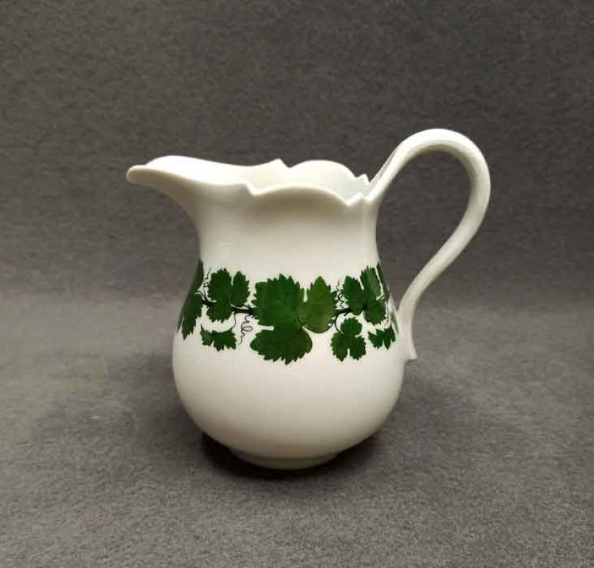 meissen-weinlaub-grosses-milchkaennchen-h-14-cm