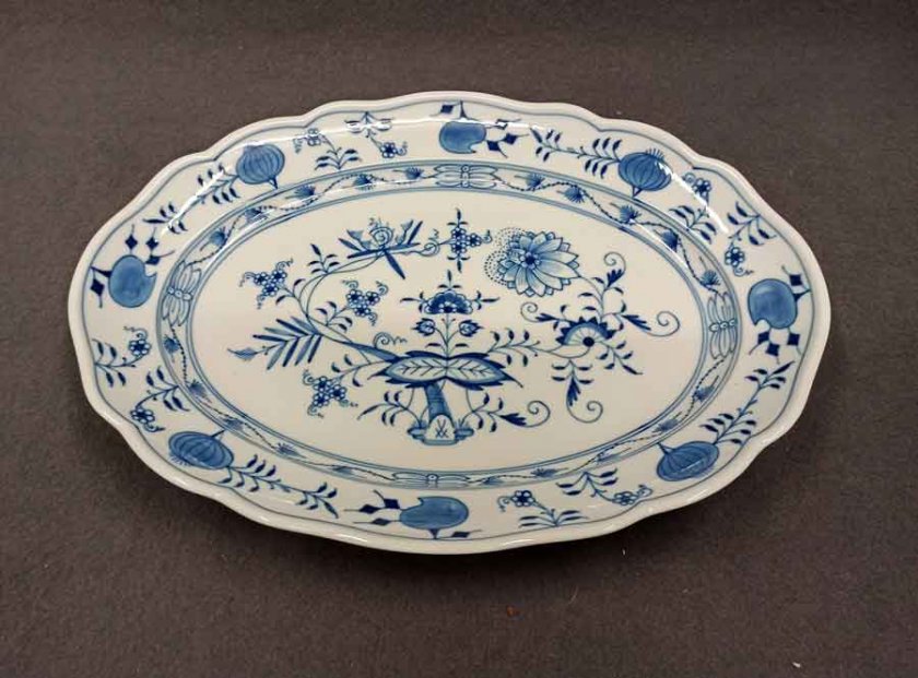 meissen-zwiebelmuster-vorlegeplatte-oval