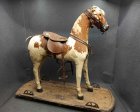 pferd-auf-raedern-fell-und-glasaugen-m-e-19-jh.6