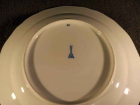 x4meissen-zwiebelmuster-teller-alt-um-1900-gr-teller-d-25-cm.6